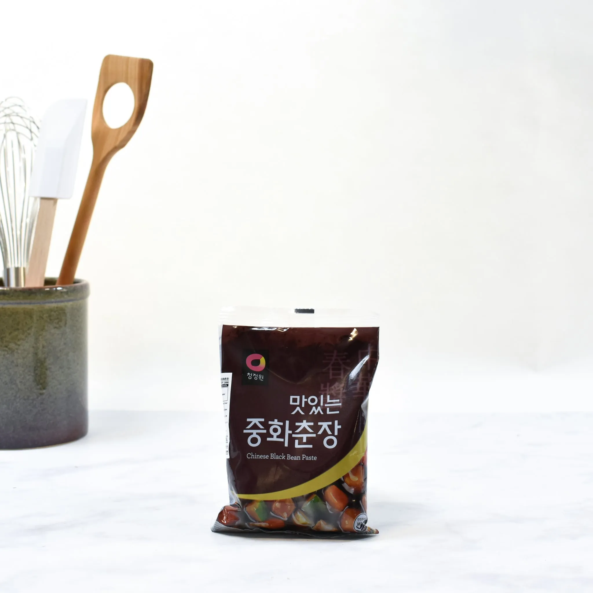 Chunjang - Chinese-Style Korean Black Bean Paste, 250g