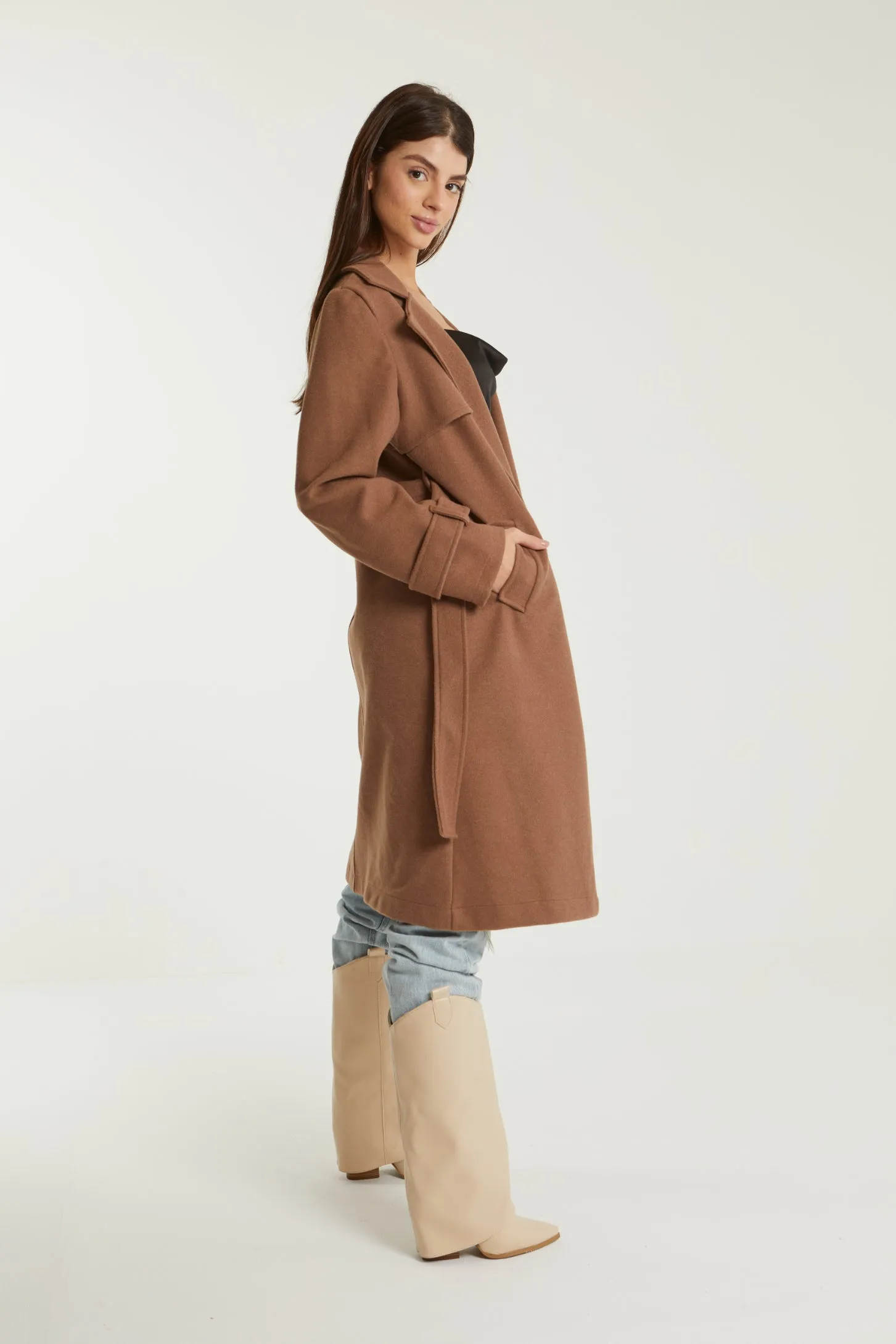 ESSENTIAL WOOL BELTED COAT - BROWN
