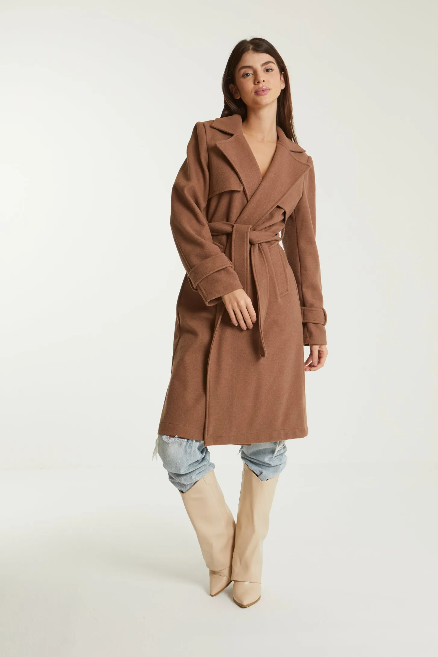 ESSENTIAL WOOL BELTED COAT - BROWN