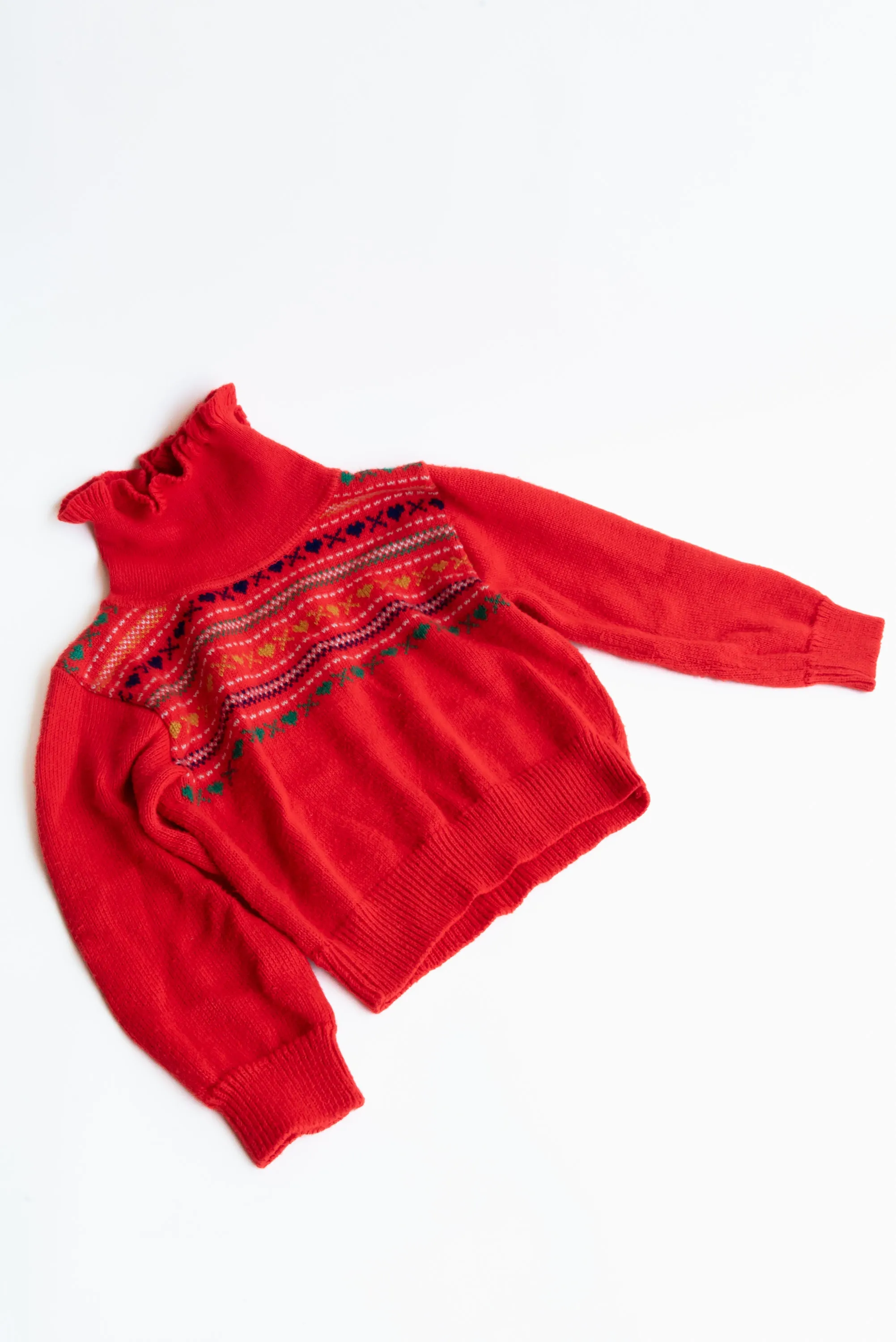 ma52 Red frilly turtleneck