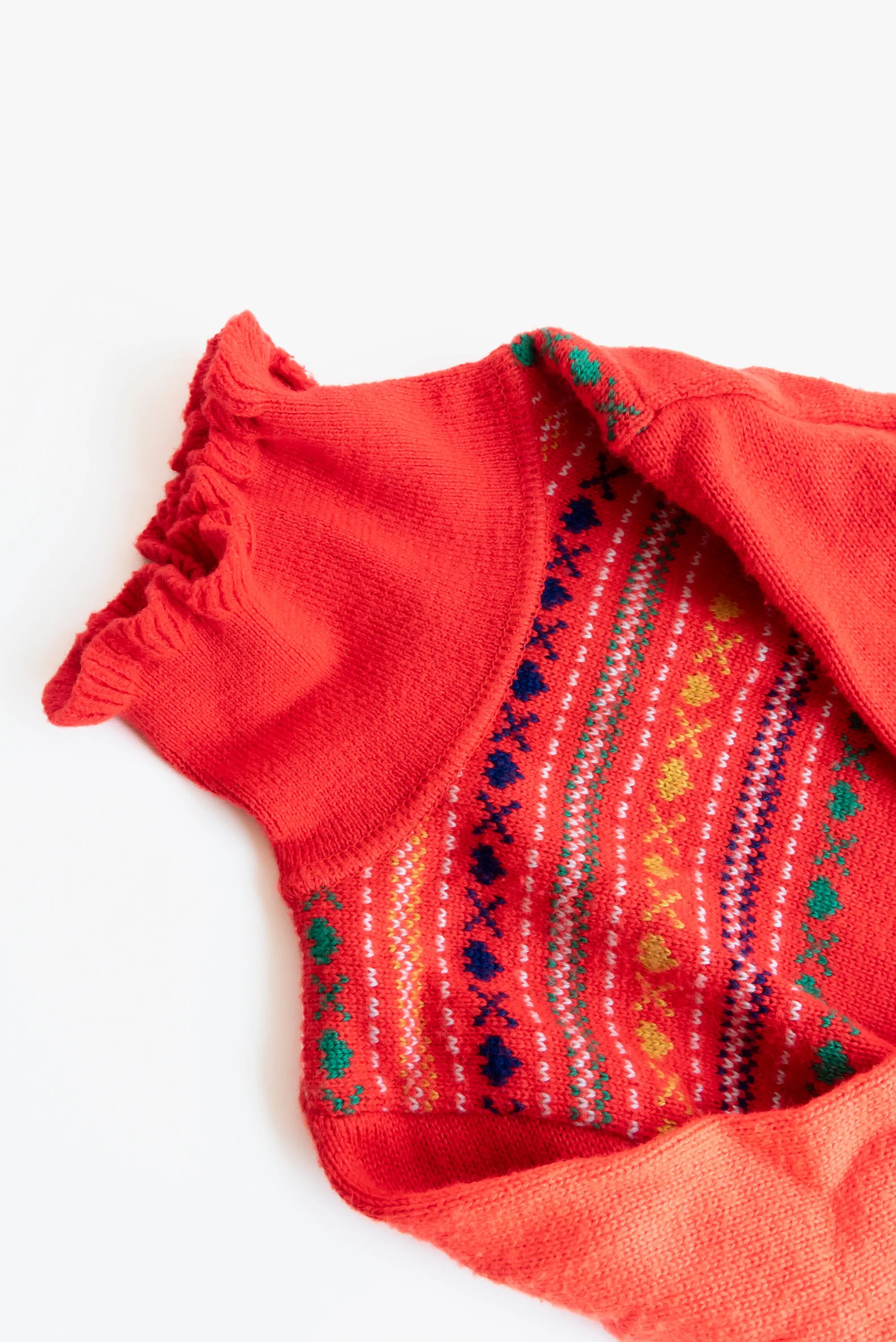 ma52 Red frilly turtleneck