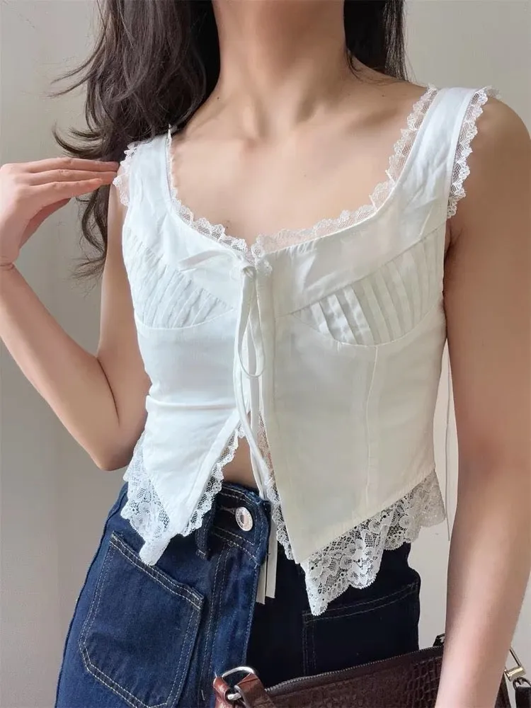 Pure Éclat French Lace Suspender Crop Top