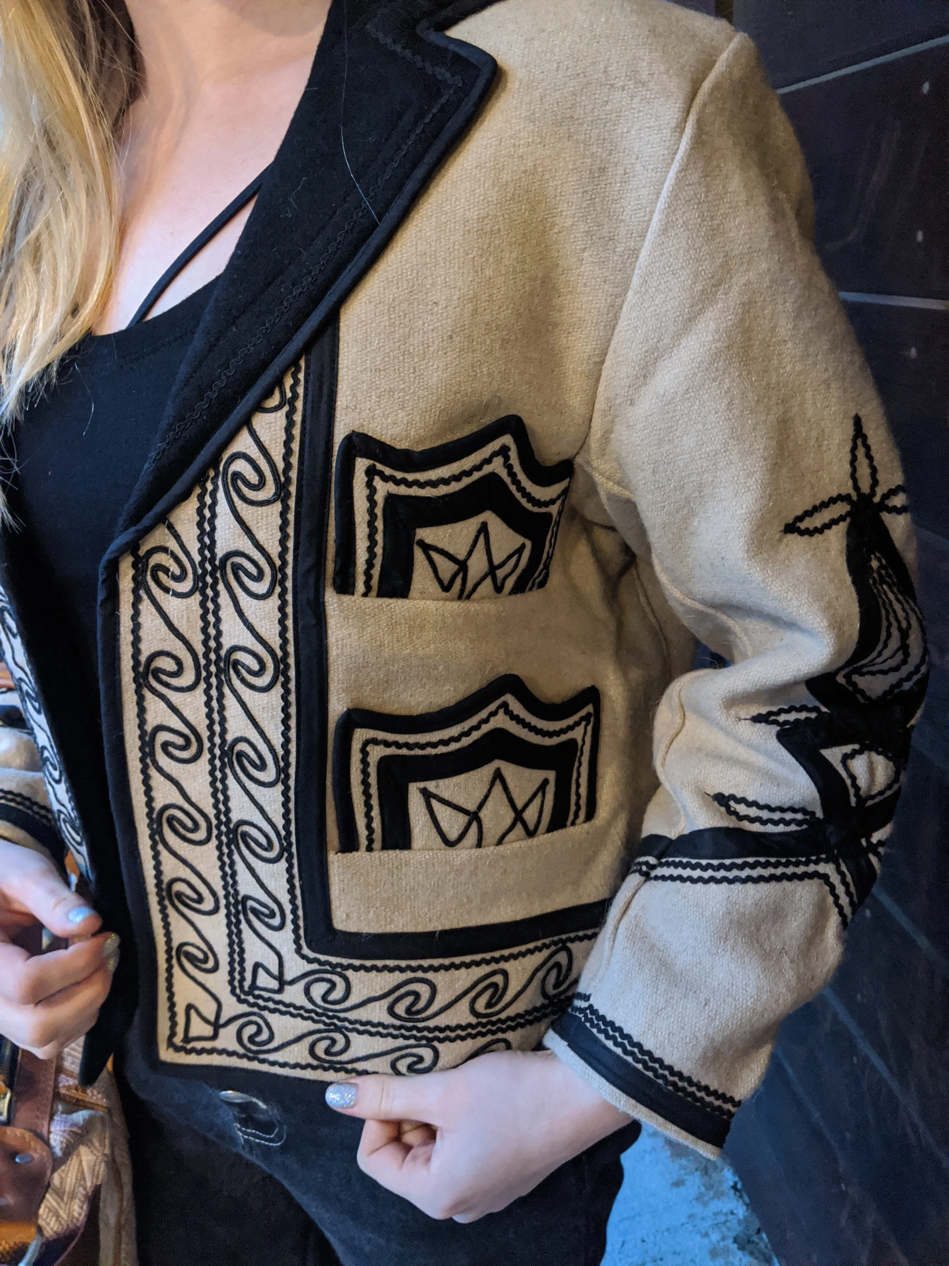 TRADITIONAL SOLOLA WOOL JACKET sz S